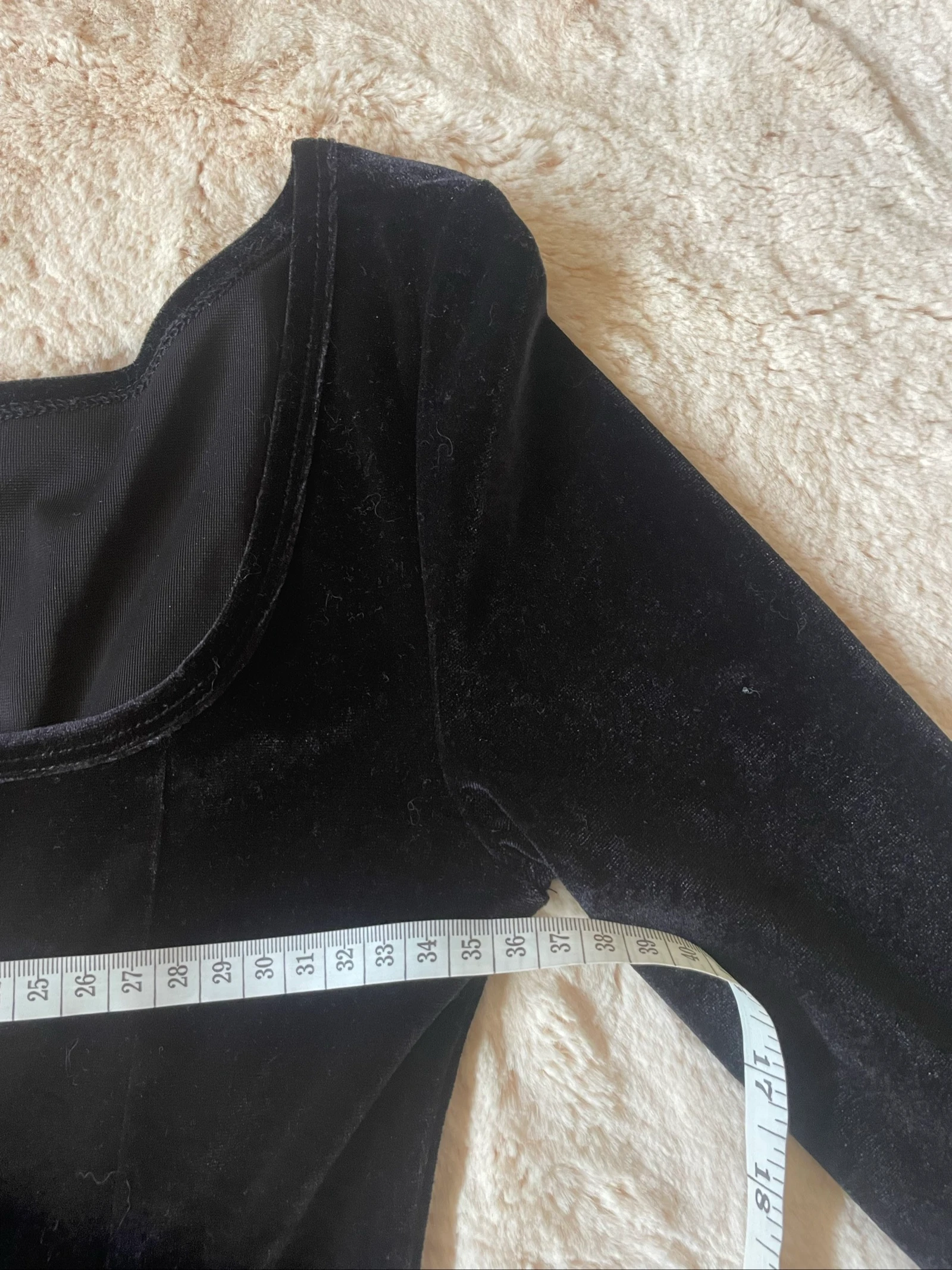 Vestido negro de terciopelo – photo 5